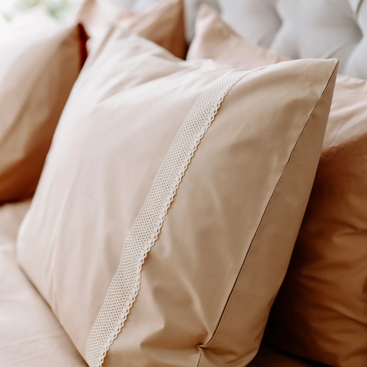 Lenjerie de pat cu dantelă, percale – Peach Fuzz