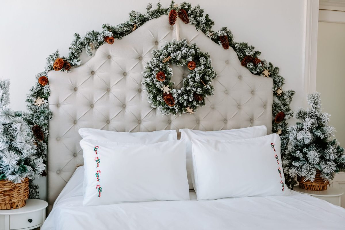 Lenjerie de pat albă premium, bumbac percale – broderie Acadele
