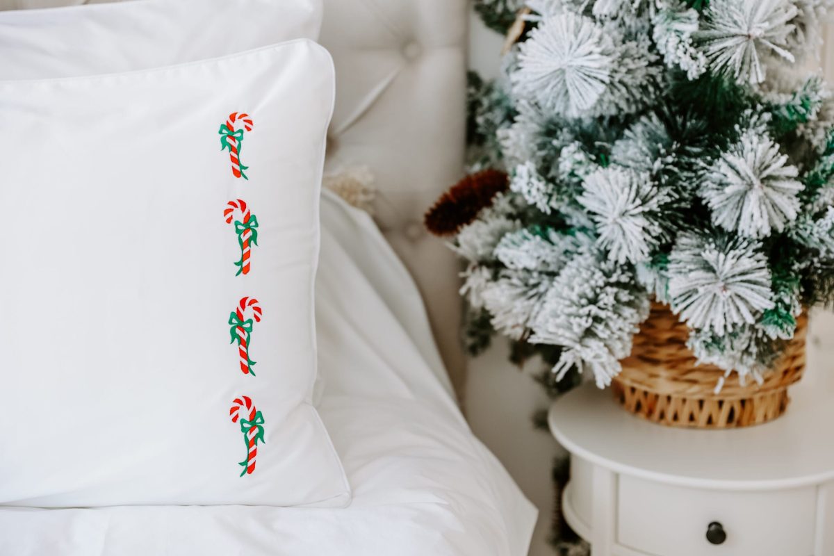 Set 2 fețe de pernă – broderie Acadele